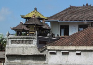 1Bali_HouseTemple